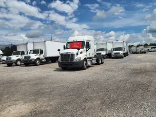 2020 FREIGHTLINER CASCADIA 113