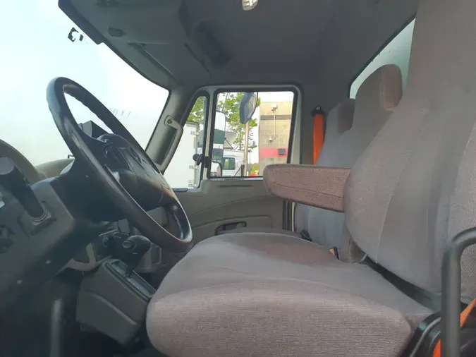 2019 NAVISTAR INTERNATIONAL 4300