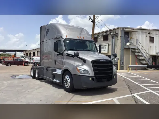 2021 Freightliner Cascadia 12689a607c607a20fb4ea62d0f24b338110