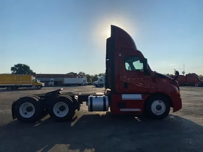 2021 Freightliner Cascadia