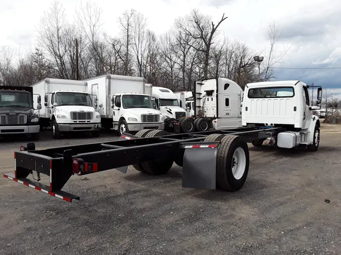 2018 FREIGHTLINER/MERCEDES M2 106