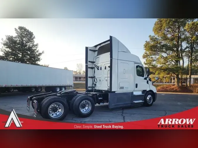 2021 FREIGHTLINER CA116