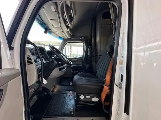 2021 Peterbilt 579