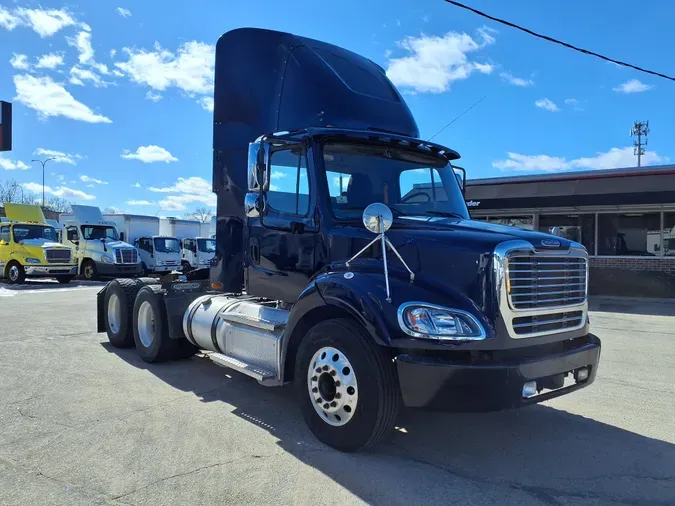 2020 FREIGHTLINER/MERCEDES M2 112