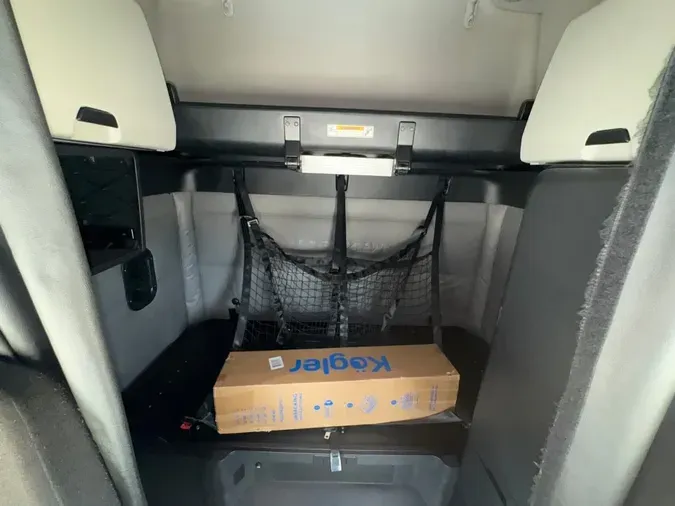 2022 FREIGHTLINER Cascadia 126