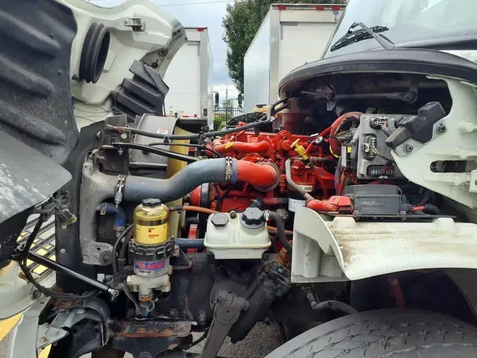 2019 FREIGHTLINER M2 106