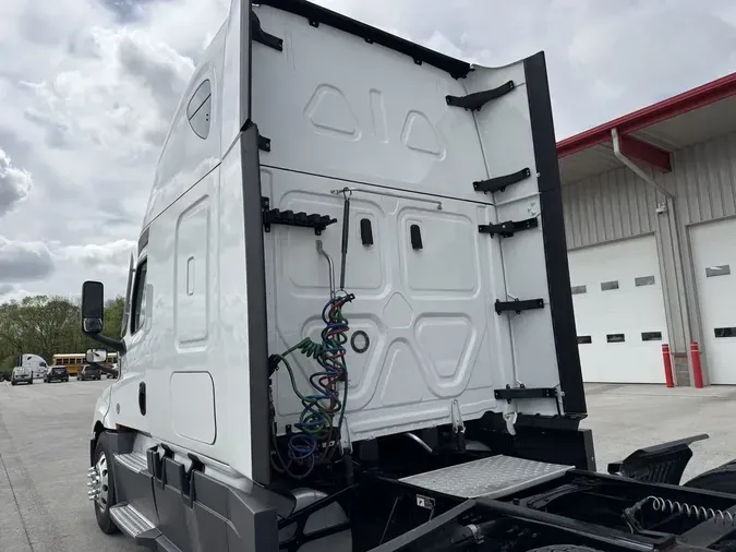 2023 Freightliner Cascadia&reg;