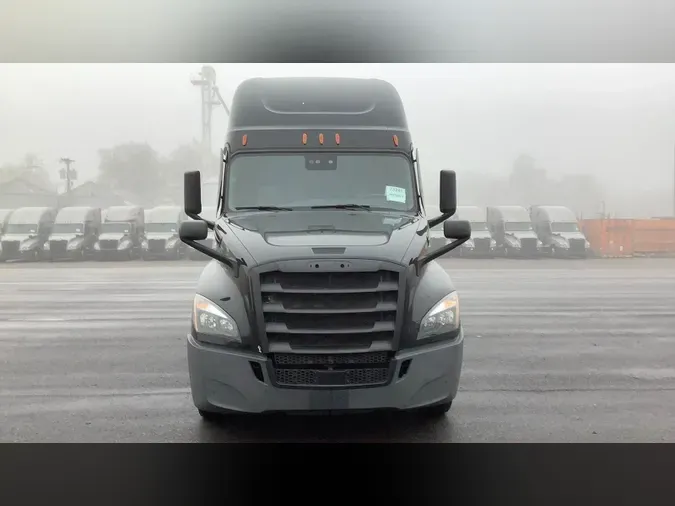 2021 Freightliner Cascadia 12689bf83dc4860286f458349ee563aeb2c