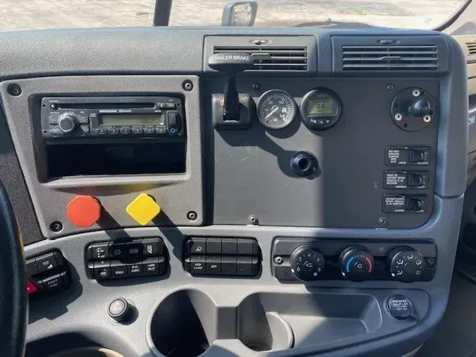 2017 Freightliner Cascadia