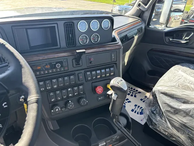 2026 International HX520