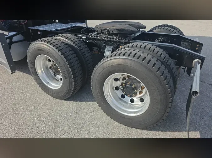 2022 Freightliner Cascadia 126