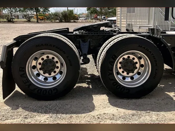 2021 INT LT625 6x4