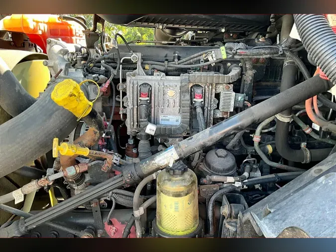 2022 INT LT625 6x4