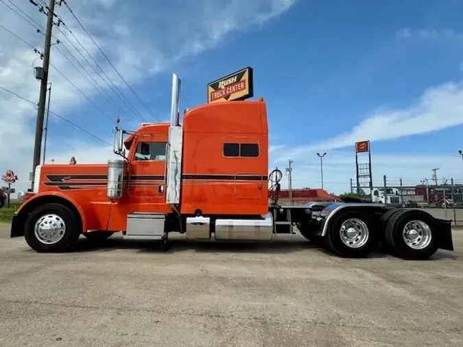 2023 Peterbilt 389