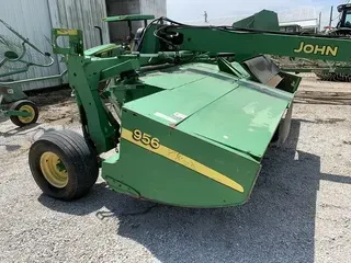 2008 John Deere 956