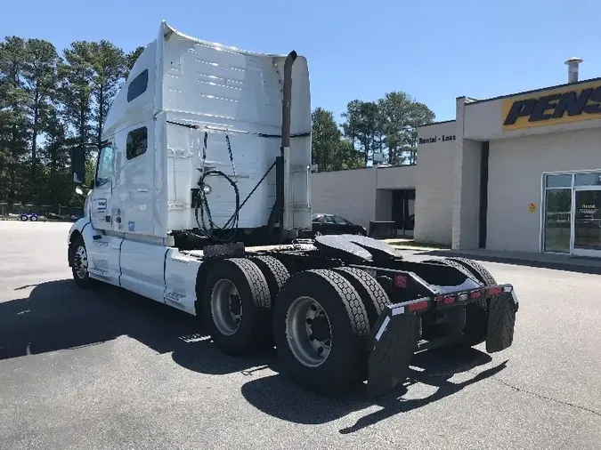 2019 Volvo VNL64670