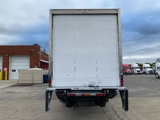 2019 Freightliner Business Class M2 106