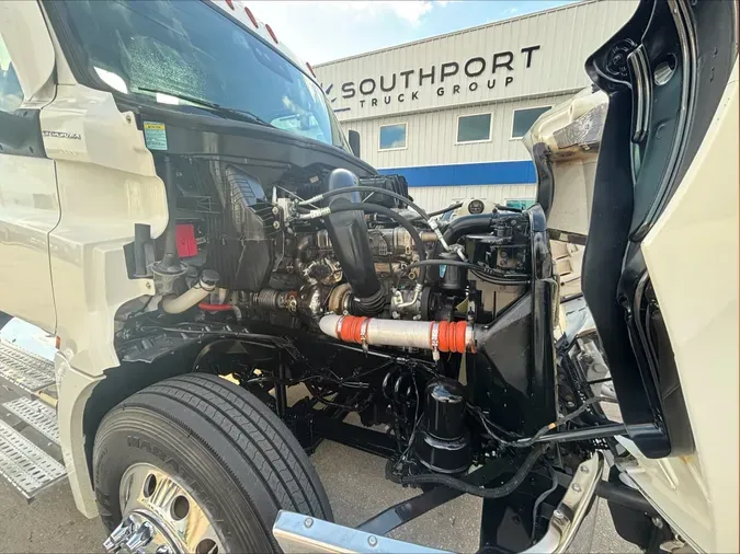 2022 Freightliner Cascadia 126