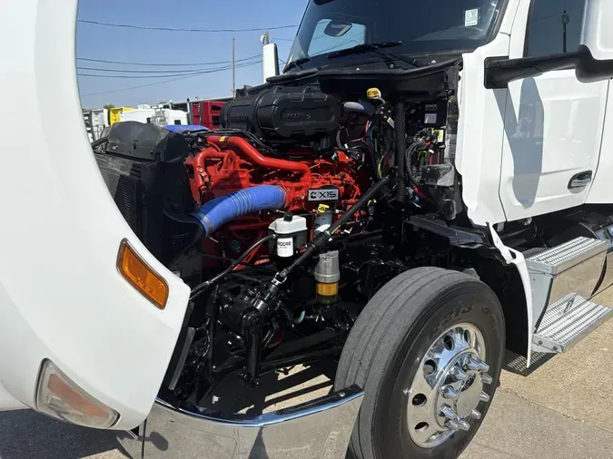 2023 Peterbilt 579