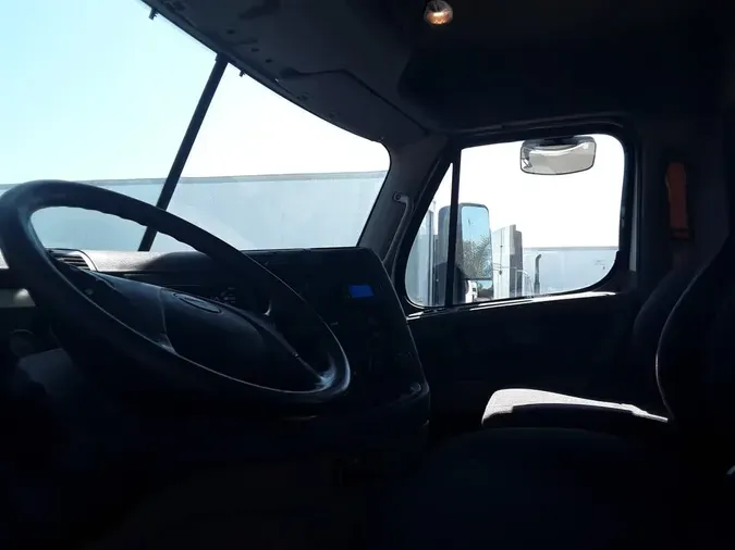 2018 FREIGHTLINER CASCADIA 125