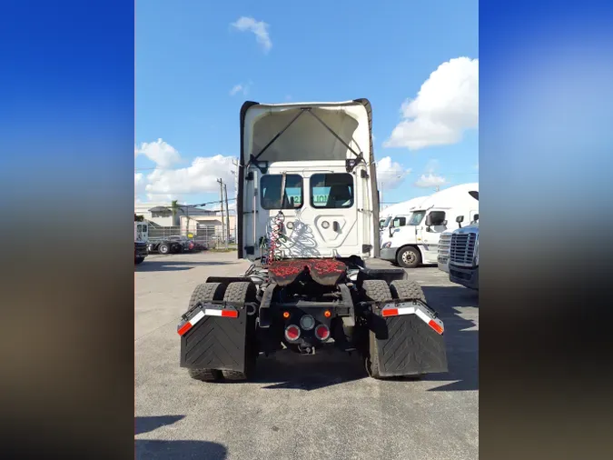 2019 FREIGHTLINER/MERCEDES NEW CASCADIA 116