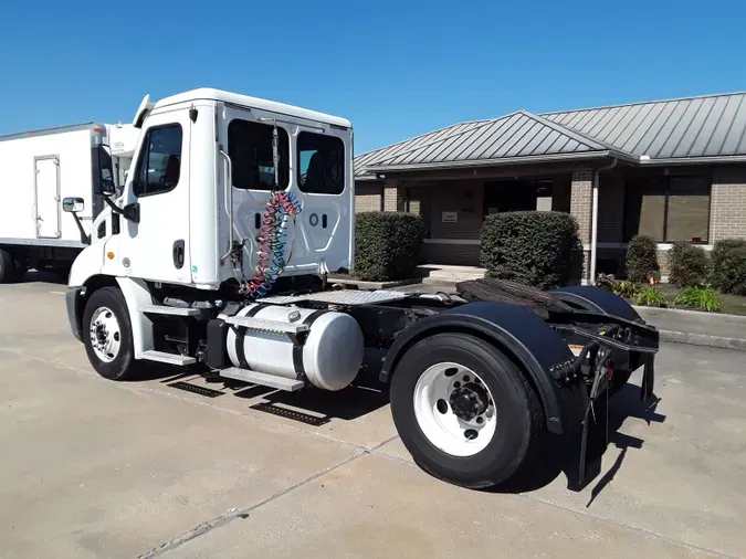 2018 FREIGHTLINER/MERCEDES CASCADIA 113