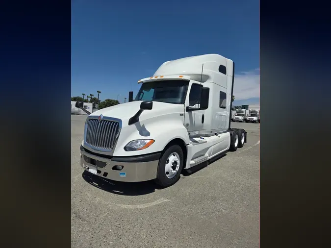 2019 NAVISTAR INTERNATIONAL LT625 SLPR CAB