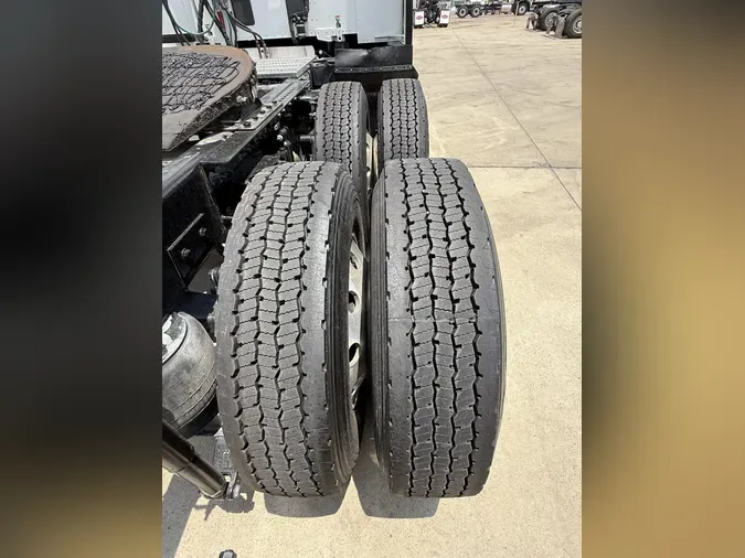 2022 Peterbilt 579
