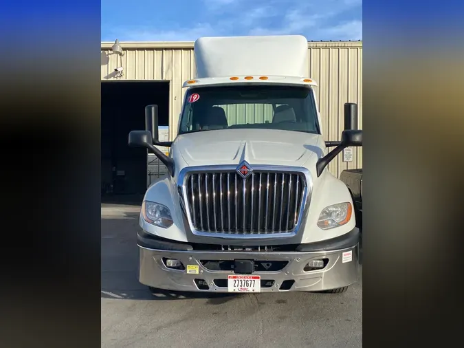 2019 NAVISTAR INTERNATIONAL LT625 DAYCAB T/A