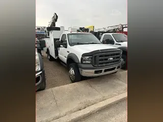 2005 FORD F550