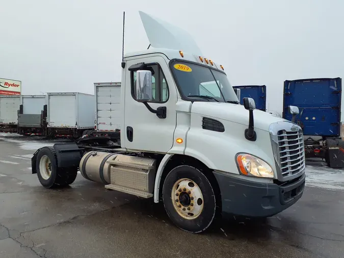 2019 FREIGHTLINER/MERCEDES CASCADIA 113