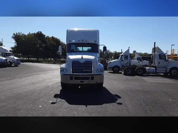 2018 Mack CXU (PINNACLE)89d99b6fe94d9144e69f5d6a1d44688c