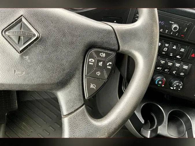 2022 INT LT625 6x4
