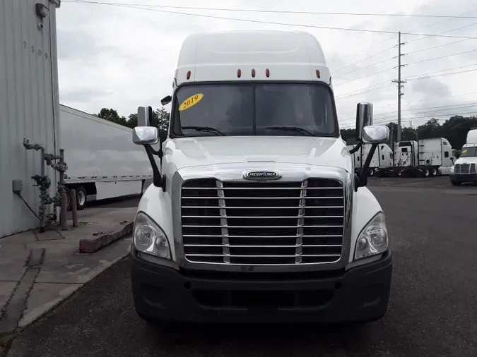 2019 FREIGHTLINER/MERCEDES CASCADIA 125