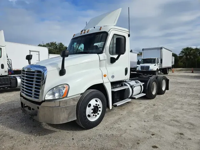 2018 FREIGHTLINER/MERCEDES CASCADIA 12589de53929088d8634c87c4f6eb191911