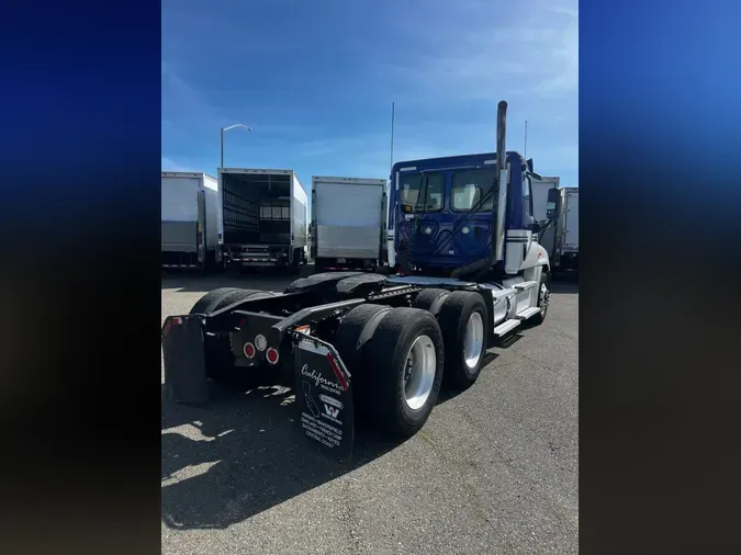 2020 FREIGHTLINER/MERCEDES CASCADIA 12589e612d4ec8850acda61e1252f020b6c