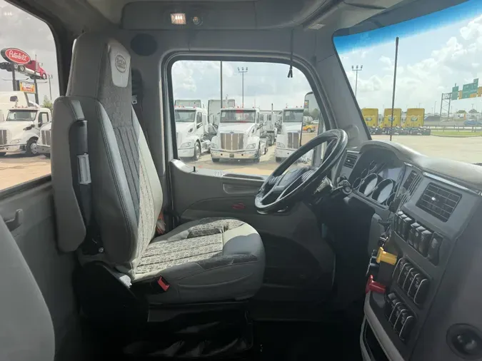 2021 Peterbilt 57989e668770cffa14793d8f02c0f3af4fb