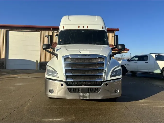 2019 Freightliner New Cascadia 126