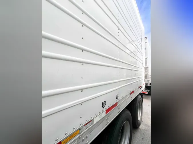 2017 UTILITY VS2RA89e79cce79fd9d085e828710a556f6be