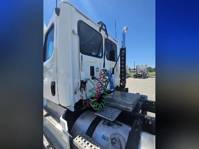2016 FREIGHTLINER CASCADIA89e8d517552d7688c8999f011e5c86dc