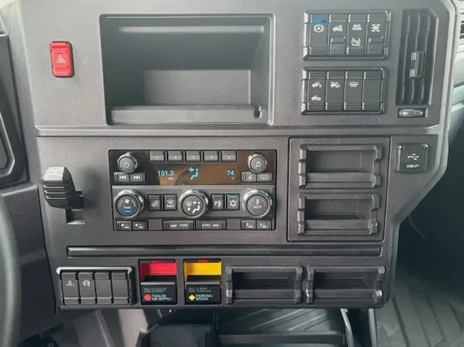 2026 MACK PR64T89e93cc2a9b90f0a3fd9d76a45654535