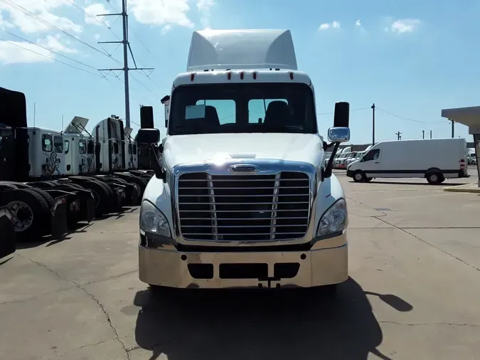 2019 FREIGHTLINER CASCADIA 125
