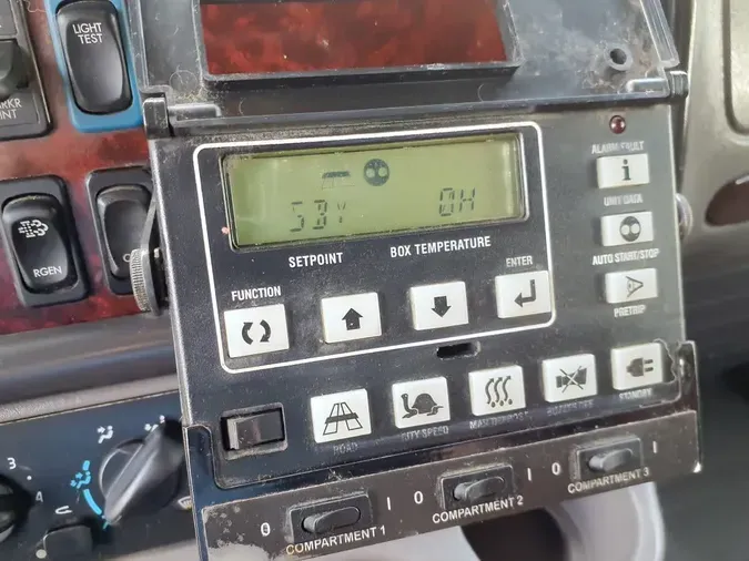 2017 FREIGHTLINER M2 106