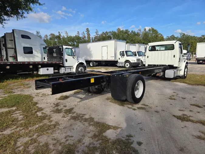 2020 FREIGHTLINER/MERCEDES M2 106