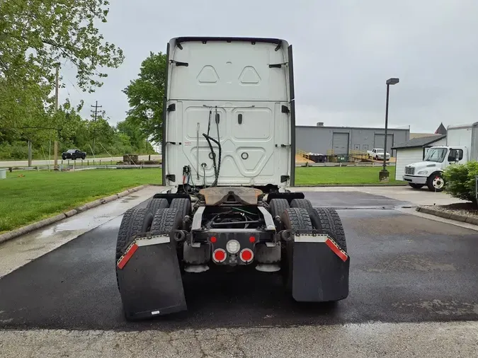 2019 FREIGHTLINER NEW CASCADIA PX12664