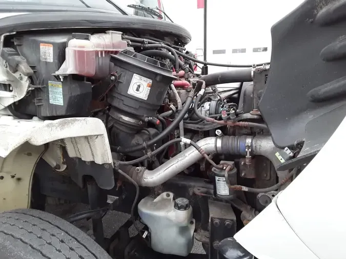 2017 FREIGHTLINER/MERCEDES M2 106