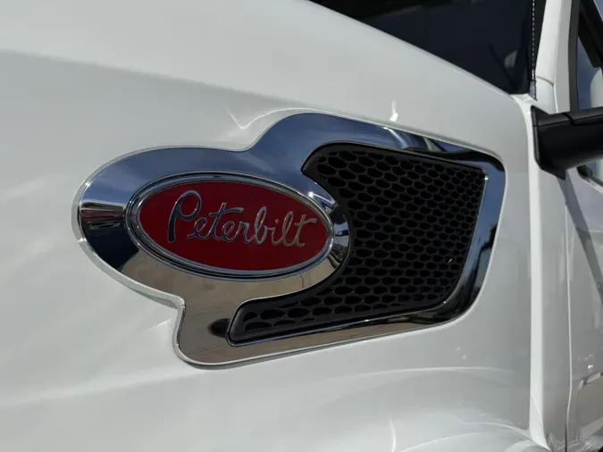 2024 Peterbilt 567