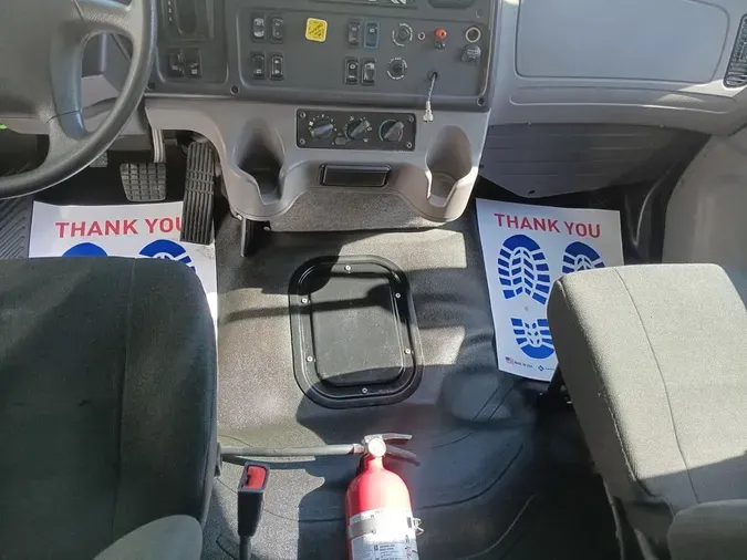 2020 FREIGHTLINER M2 106