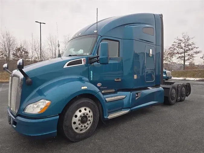 2021 KENWORTH T680