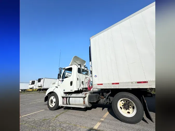 2012 FREIGHTLINER/MERCEDES M2 112